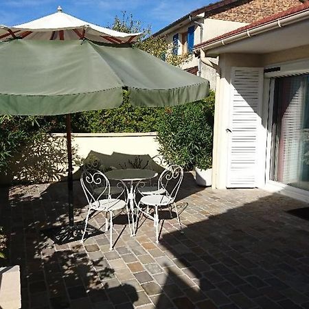 Chez Maryna Bed & Breakfast Longpont-sur-Orge Bagian luar foto